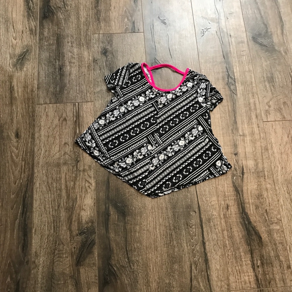 Black and white swing top